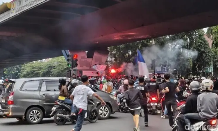 Derby Klasik Milik Maung Bandung: Bobotoh Padati Cikapayang Rayakan Kemenangan